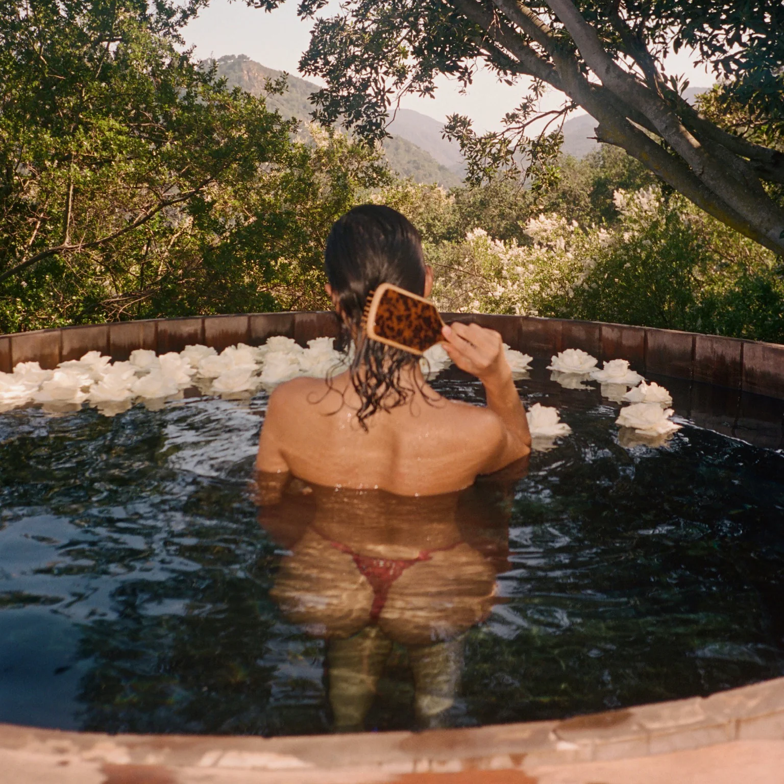 Bamboo Paddle Brush in Tortoise - Image 3