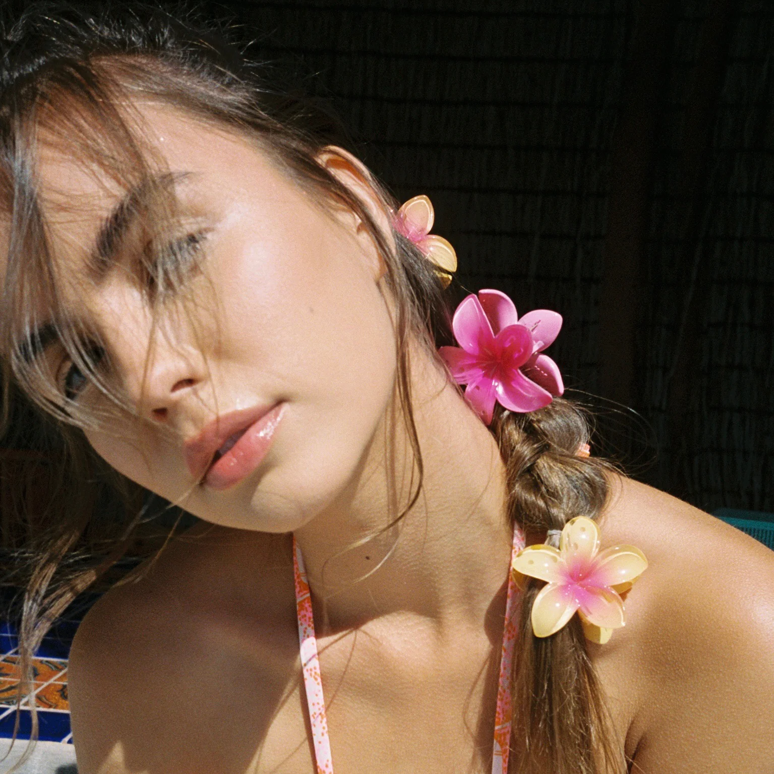 Midi Super Bloom Clip in Dragonfruit - Image 3