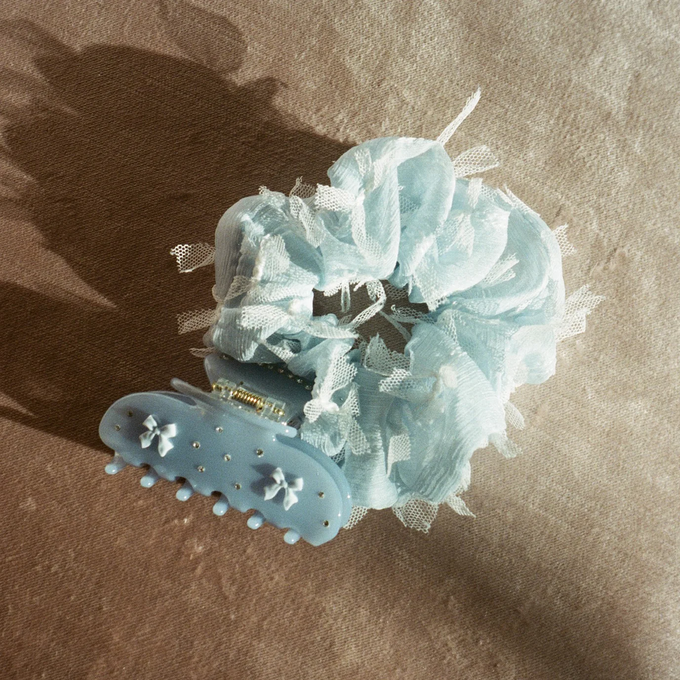 Sweetheart Clip in Blue Ribbon - Image 3